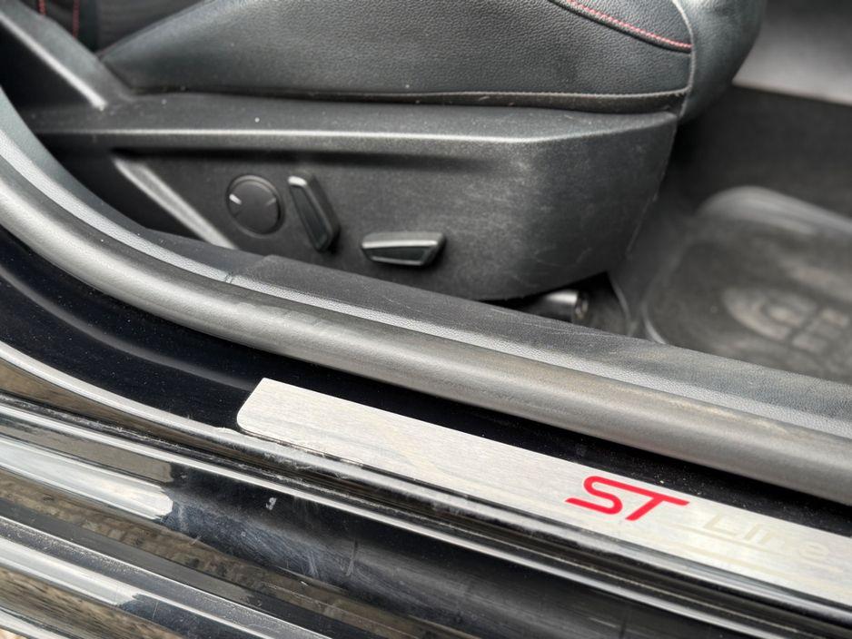 2019 Ford Focus - photo 17