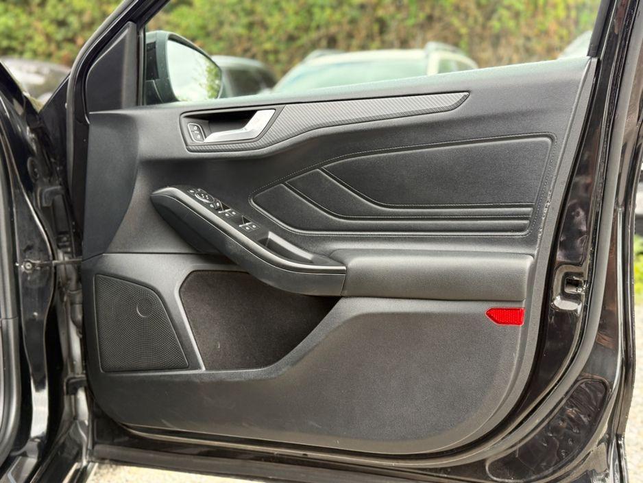 2019 Ford Focus - photo 14