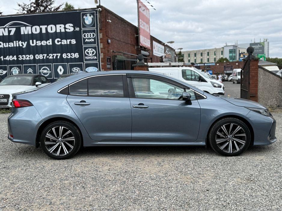 2022 Toyota Corolla - photo 2