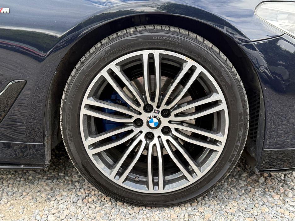 2020 BMW 5 Series - photo 9