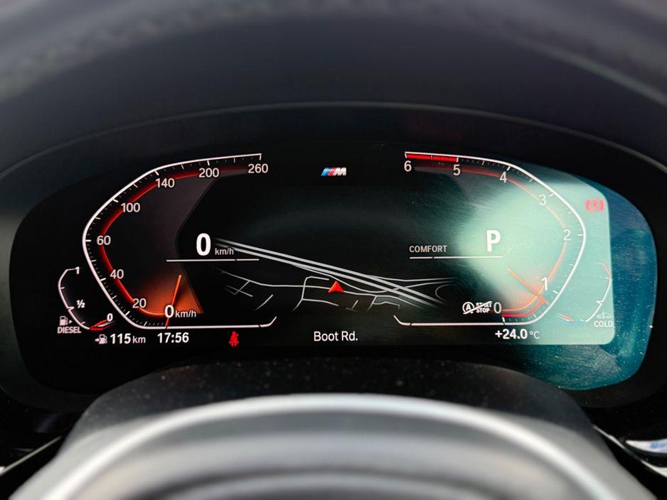 2020 BMW 5 Series - photo 23