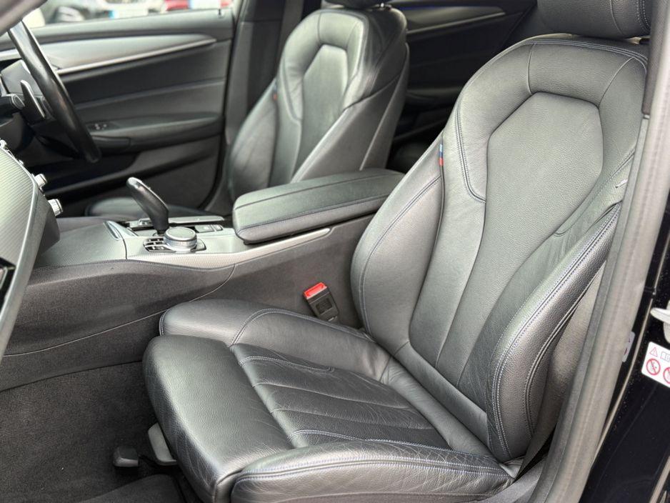 2020 BMW 5 Series - photo 30