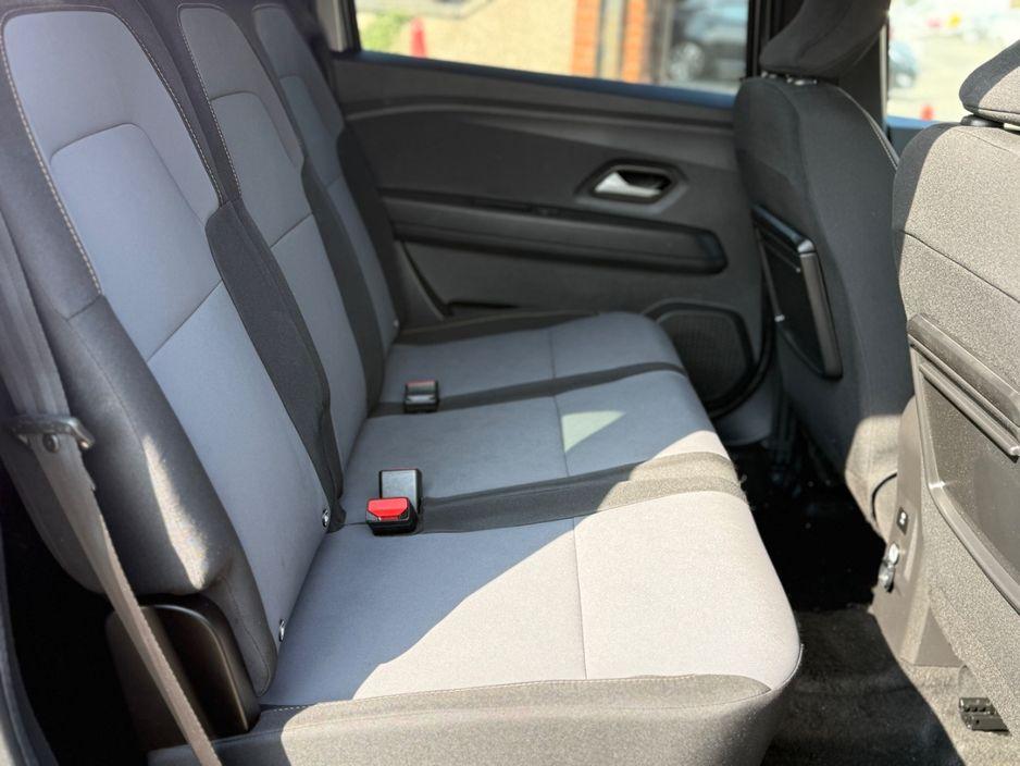 2025 Dacia Jogger / 7 Seater - photo 21