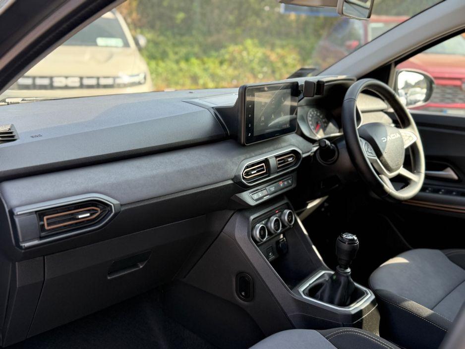 2025 Dacia Jogger / 7 Seater - photo 29
