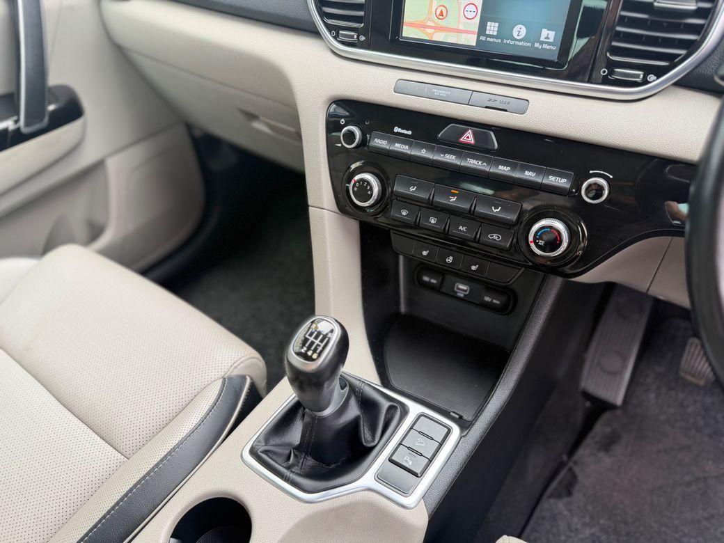 2020 Kia Sportage - photo 9