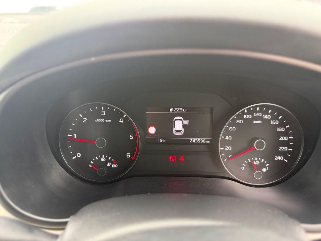2020 Kia Sportage - photo 12