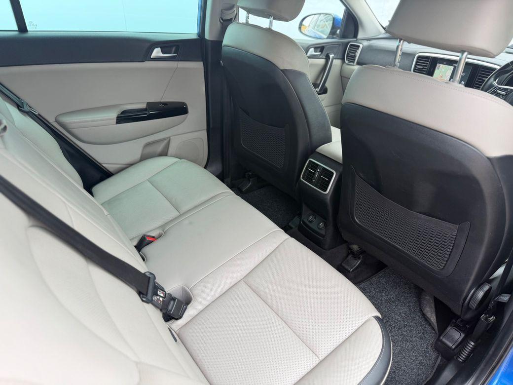 2020 Kia Sportage - photo 14