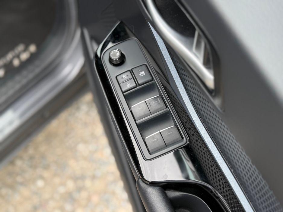 2020 Toyota C-HR - photo 15