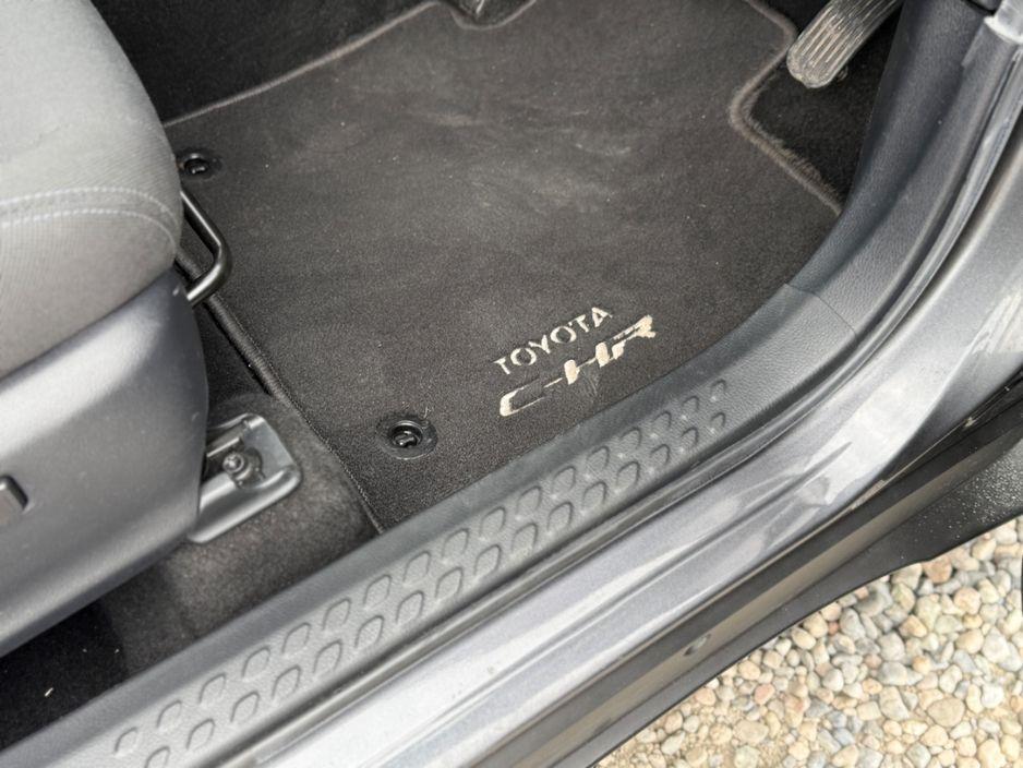 2020 Toyota C-HR - photo 17