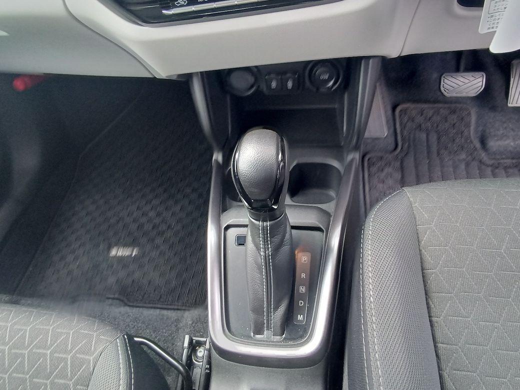 2024 Suzuki Swift - photo 9