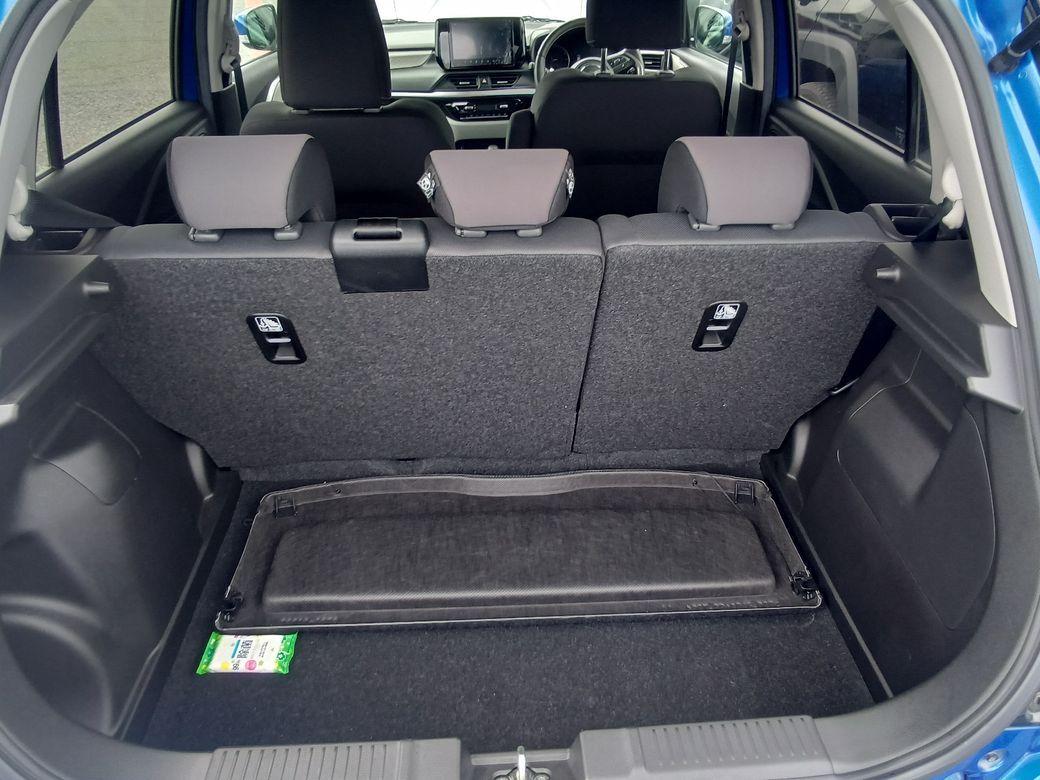 2024 Suzuki Swift - photo 11