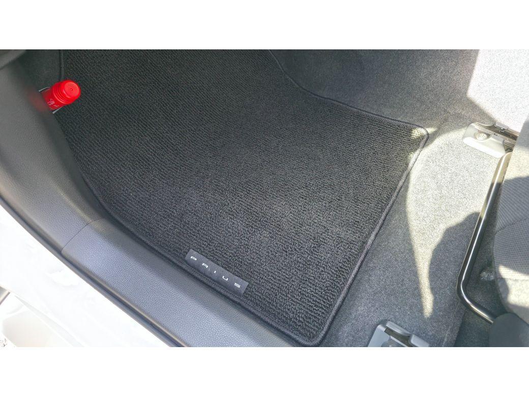2023 Toyota Prius - photo 25