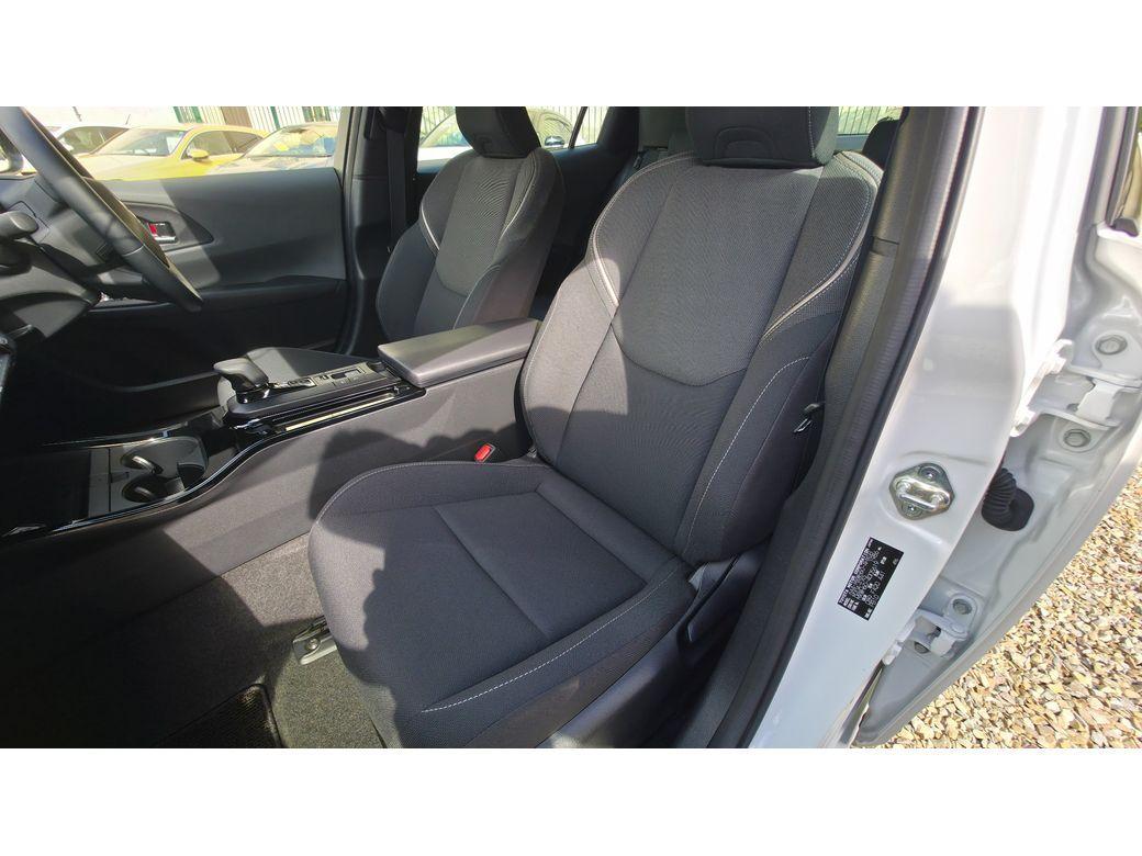 2023 Toyota Prius - photo 26