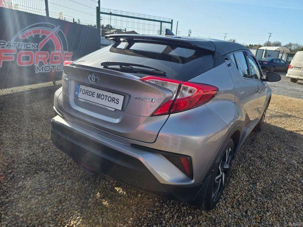 Toyota C-HR 2018 - photo 4