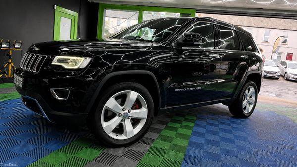 Jeep Grand Cherokee Limited 4x4 258 bhp - rear view