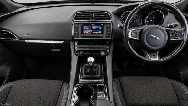 Jaguar F-Pace 2017 AA Approved - photo 19