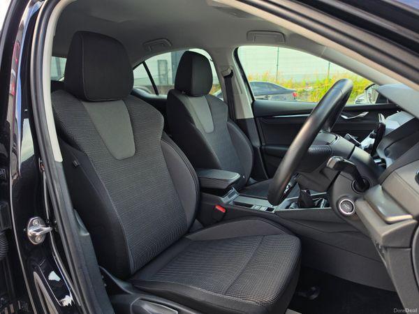 2021 *212 SKODA OCTAVIA 2.0 TDI MAXTON PACK - photo 22