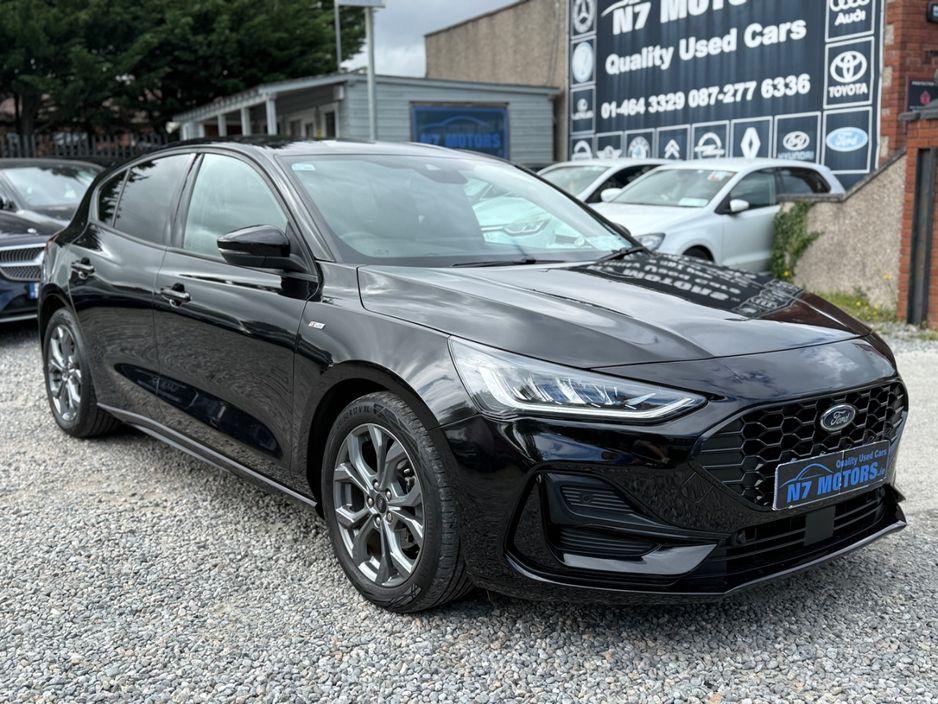 2023 Ford Focus - photo 1