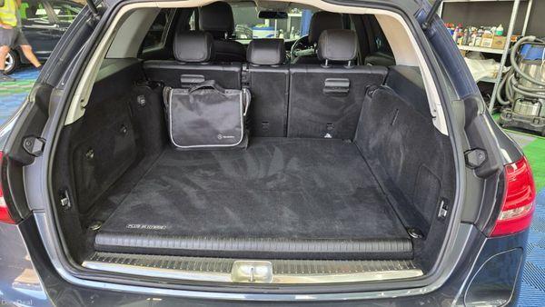 Mercedes-Benz C350E 278 BHP - photo 12