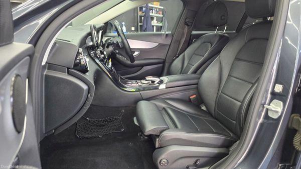 Mercedes-Benz C350E 278 BHP - photo 15