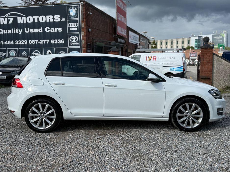 2014 Volkswagen Golf - interior view
