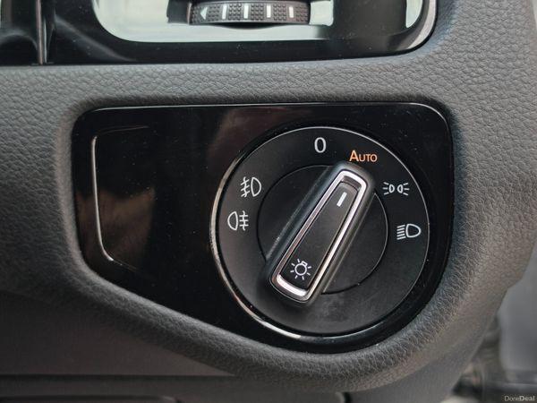 VW GOLF 2016 1.4 TSI AUTO 150BHP HIGHLINE TINY KMS - photo 18