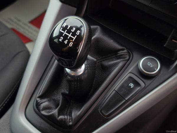 Ford Focus 2016 1.5 tdci high spec Titanium model - photo 19
