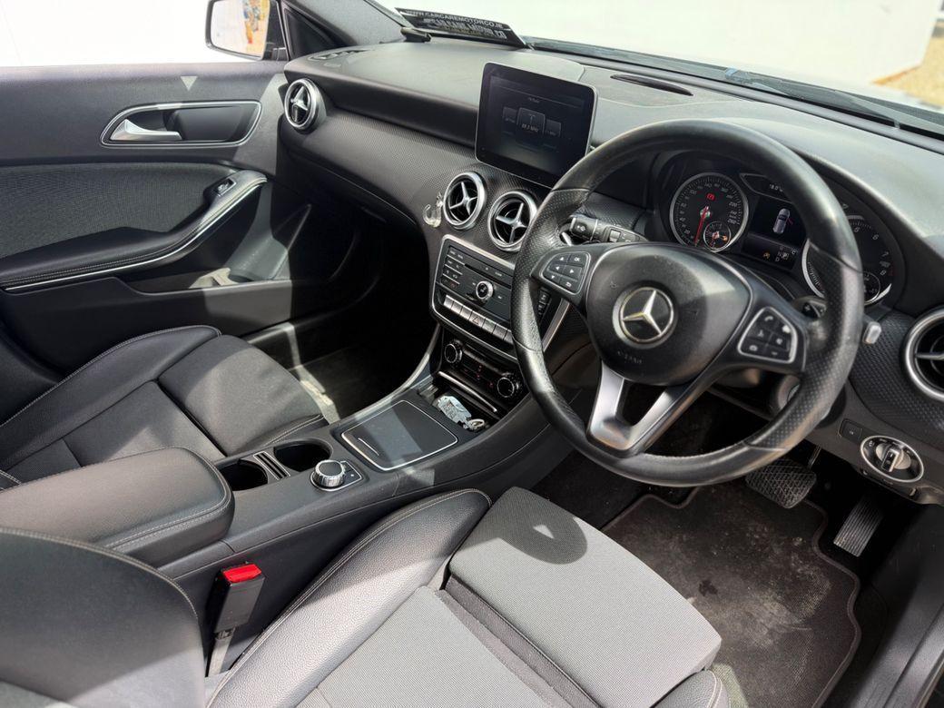 2017 Mercedes-Benz A 180 - photo 7