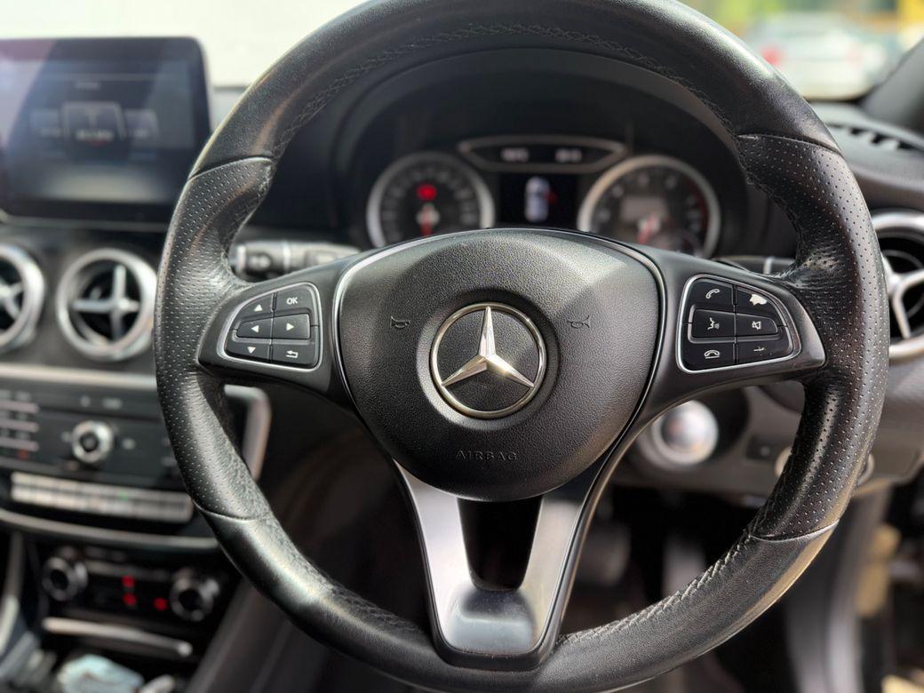 2017 Mercedes-Benz A 180 - photo 8