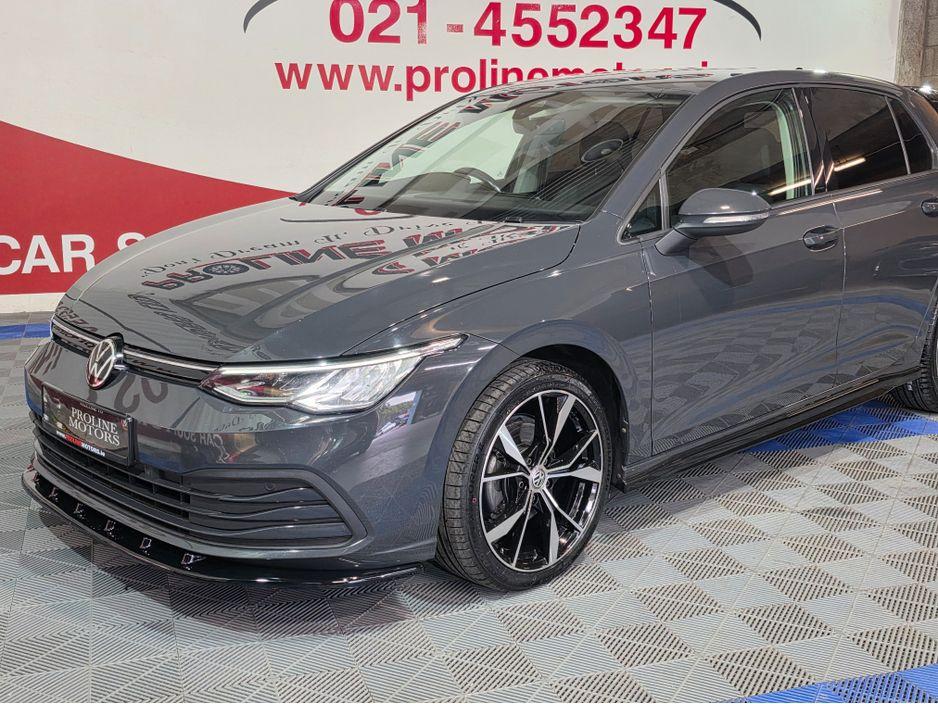 2022 Volkswagen Golf - photo 3