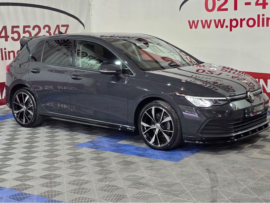 2022 Volkswagen Golf - interior view