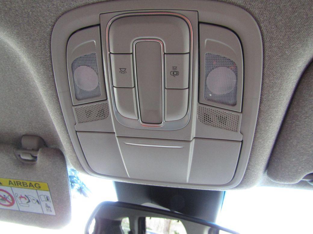 2019 Hyundai Santa Fe - photo 16