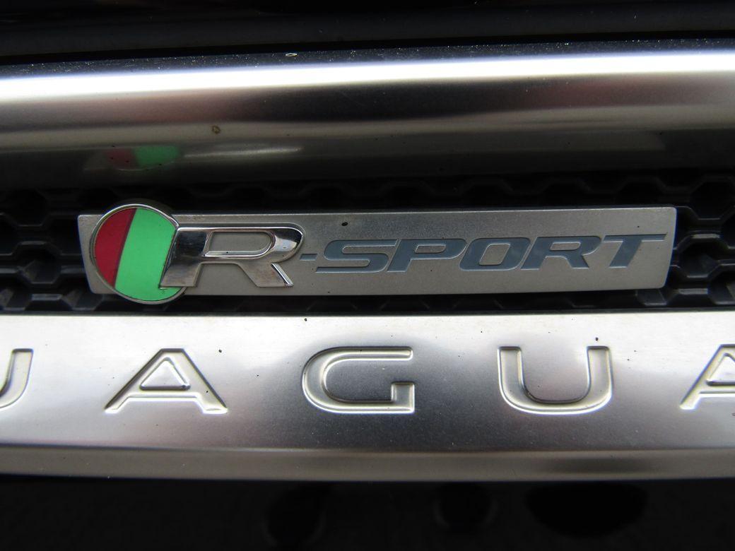 2017 Jaguar XF - photo 26