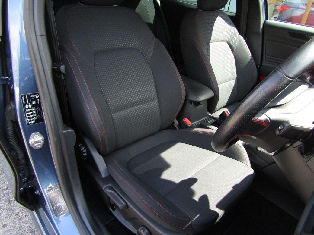 2019 Ford Focus - photo 12