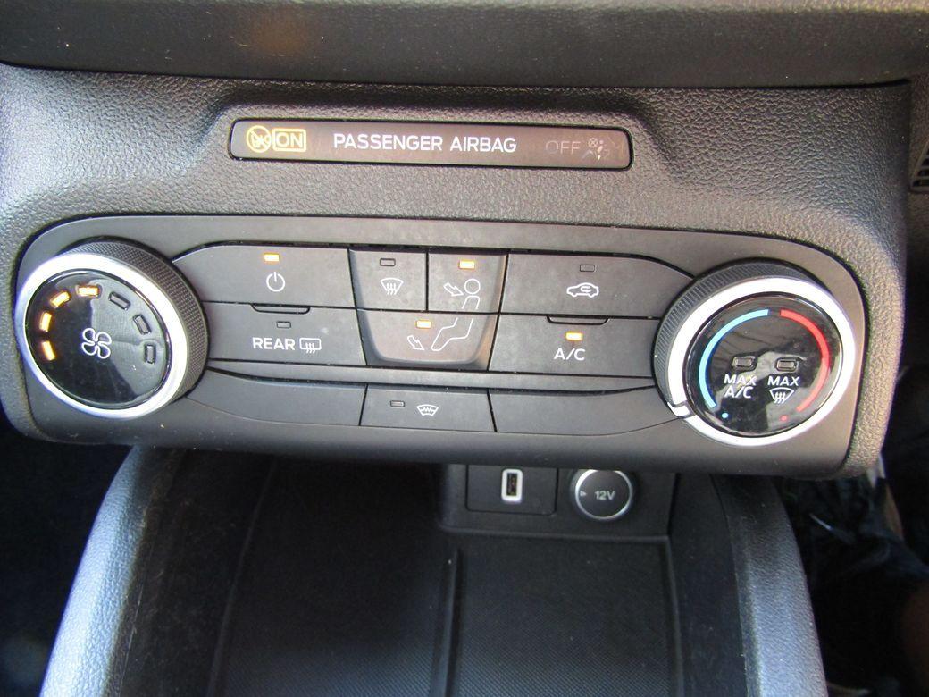 2019 Ford Focus - photo 19