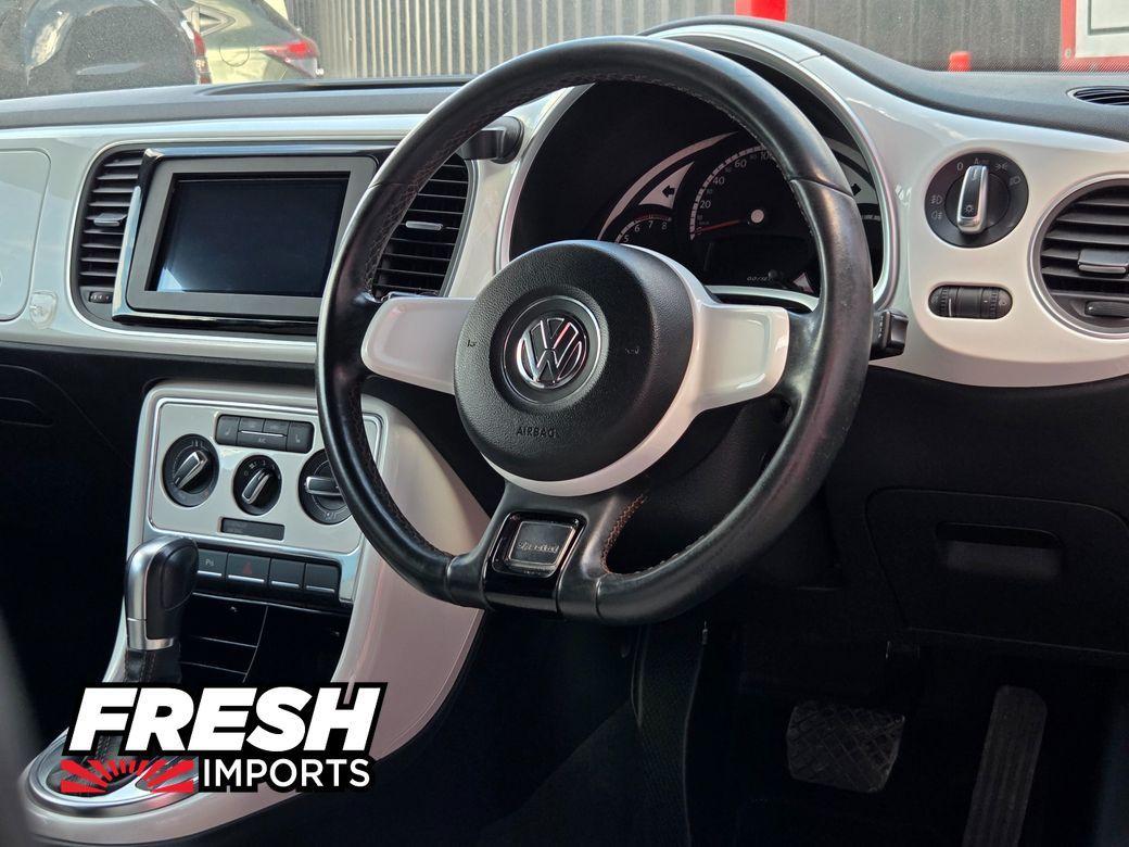 2014 Volkswagen Beetle - photo 6