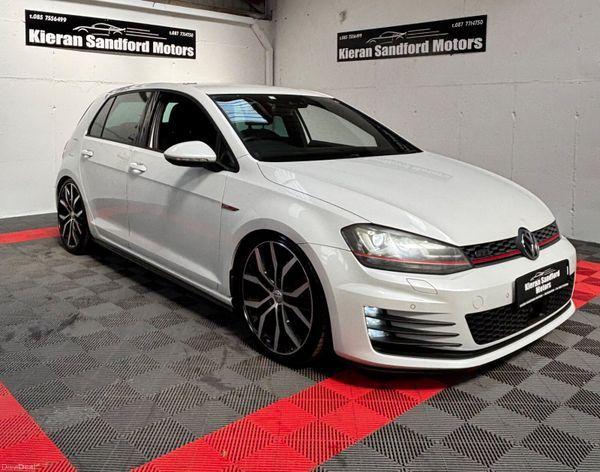 2014 Volkswagen Golf GTI - photo 4