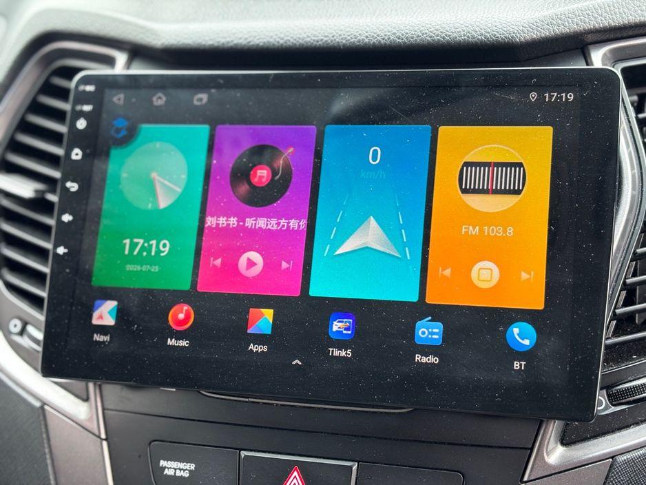 Hyundai Santa Fe - photo 12