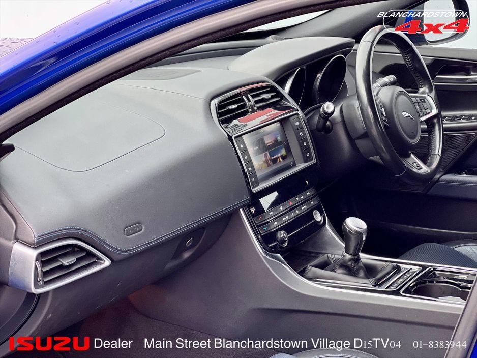 2017 Jaguar XE - photo 7