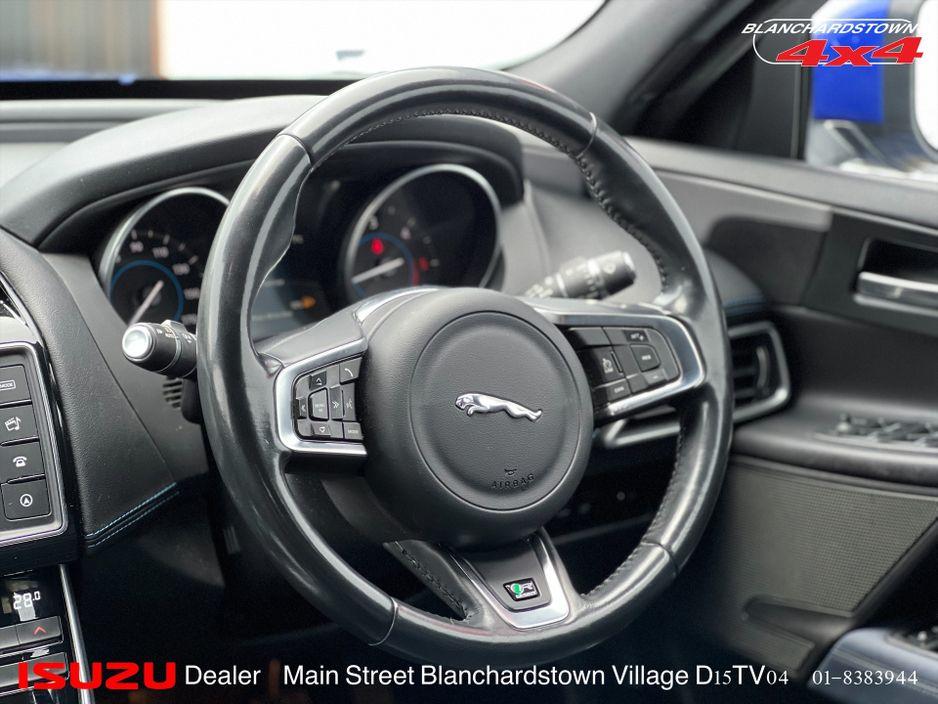 2017 Jaguar XE - photo 6