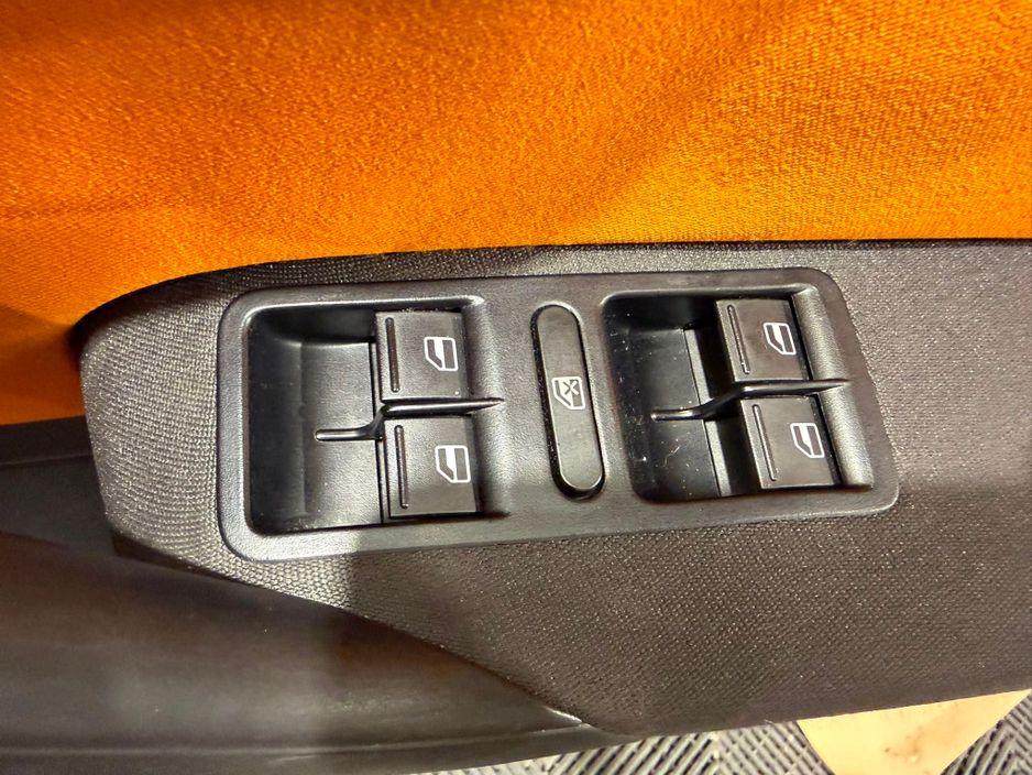 2013 Volkswagen Polo - photo 15