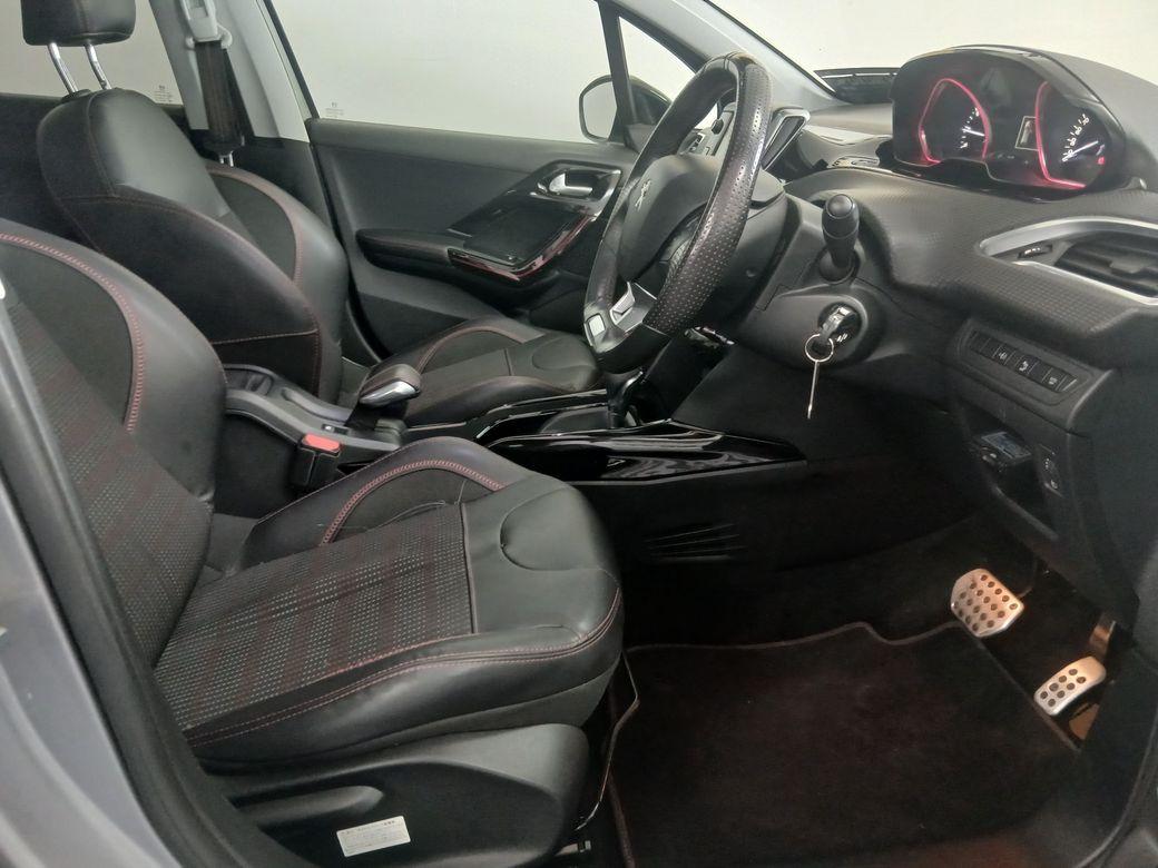 2017 Peugeot 2008 - photo 9