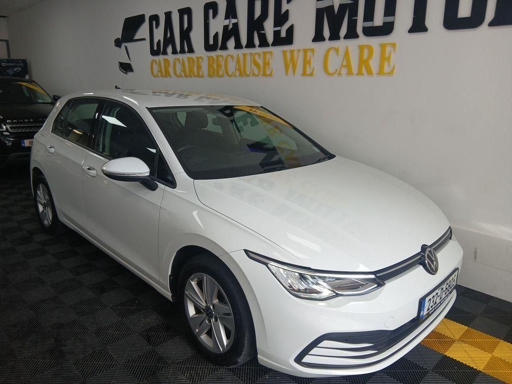 2023 Volkswagen Golf - photo 2