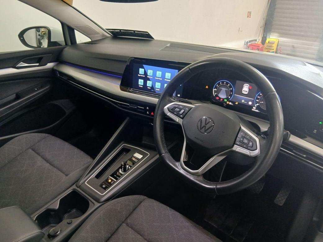 2023 Volkswagen Golf - photo 11