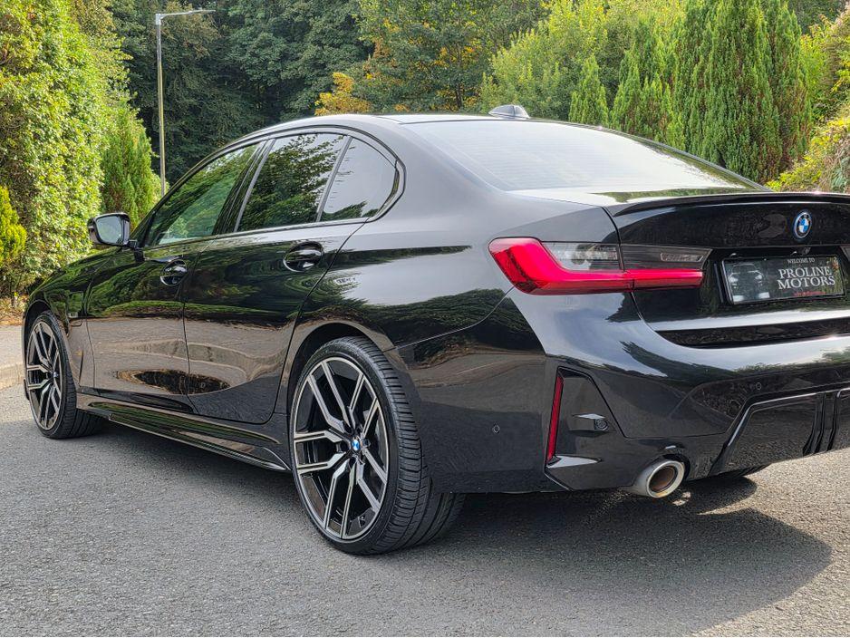 2023 BMW 3 Series - photo 13