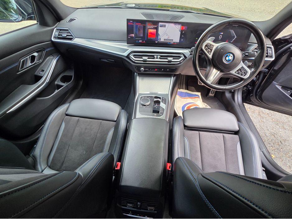 2023 BMW 3 Series - photo 16