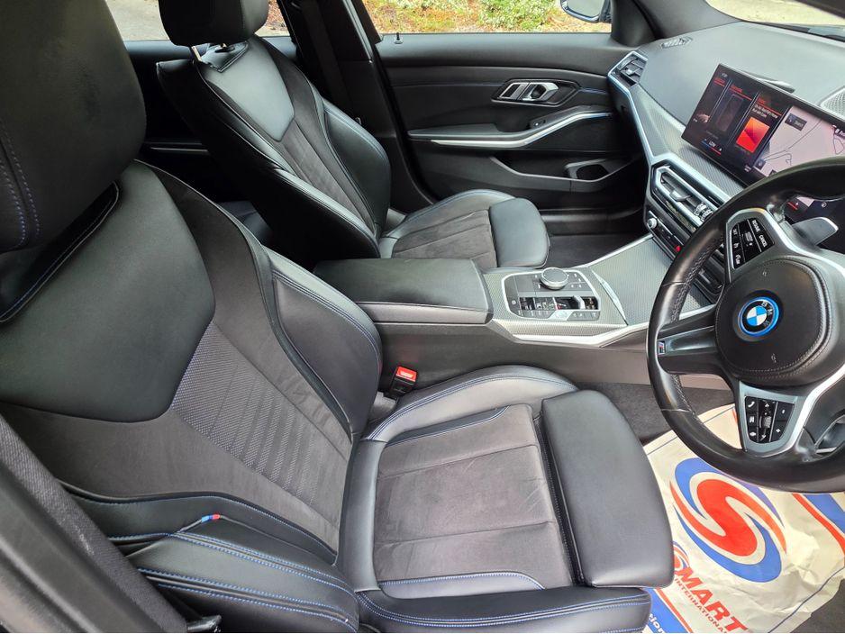 2023 BMW 3 Series - photo 17