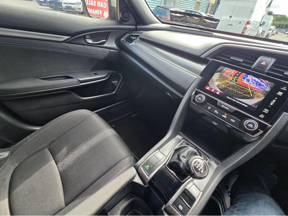 2018 Honda Civic - photo 17