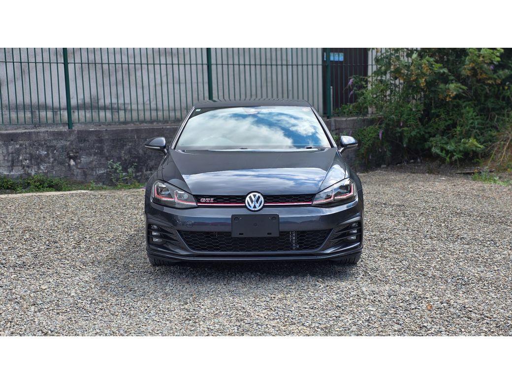 2019 Volkswagen Golf - photo 2