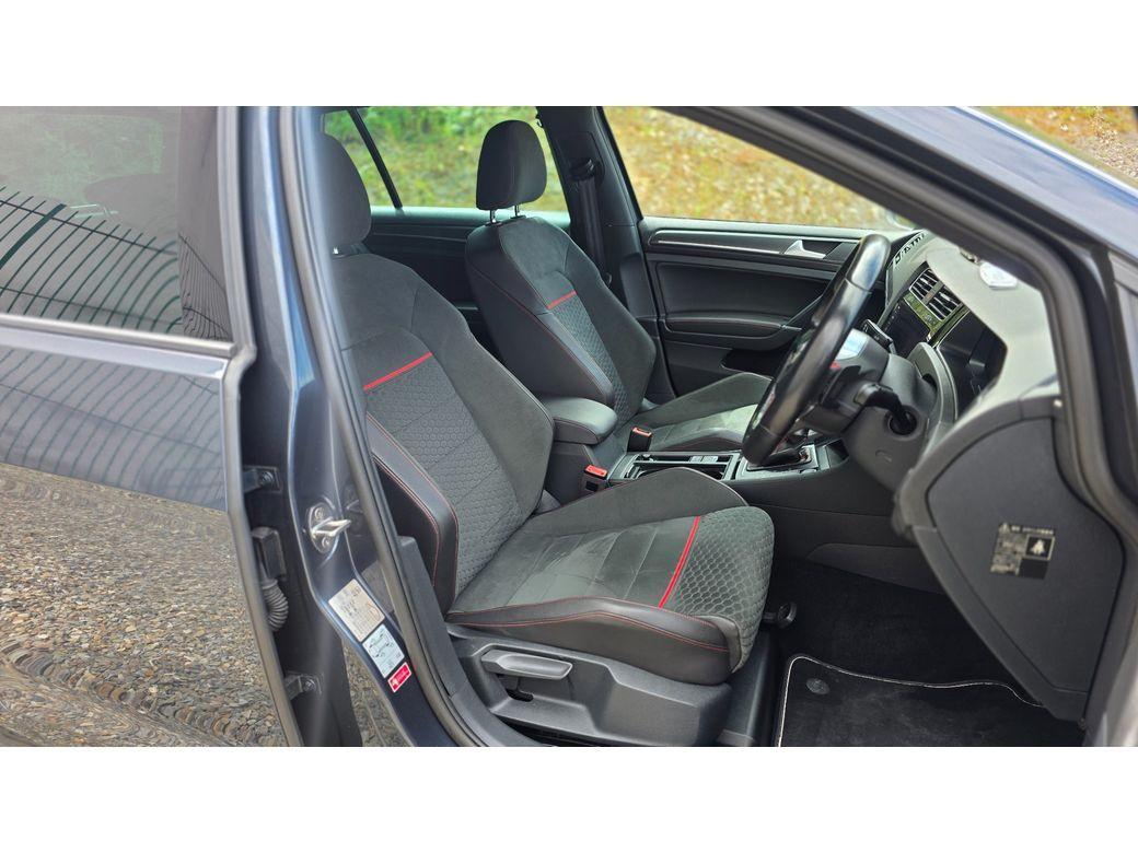 2019 Volkswagen Golf - photo 10